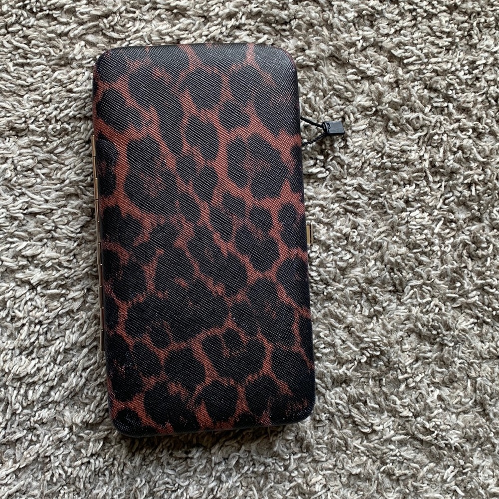 Cheetah print wallet with pockets inside